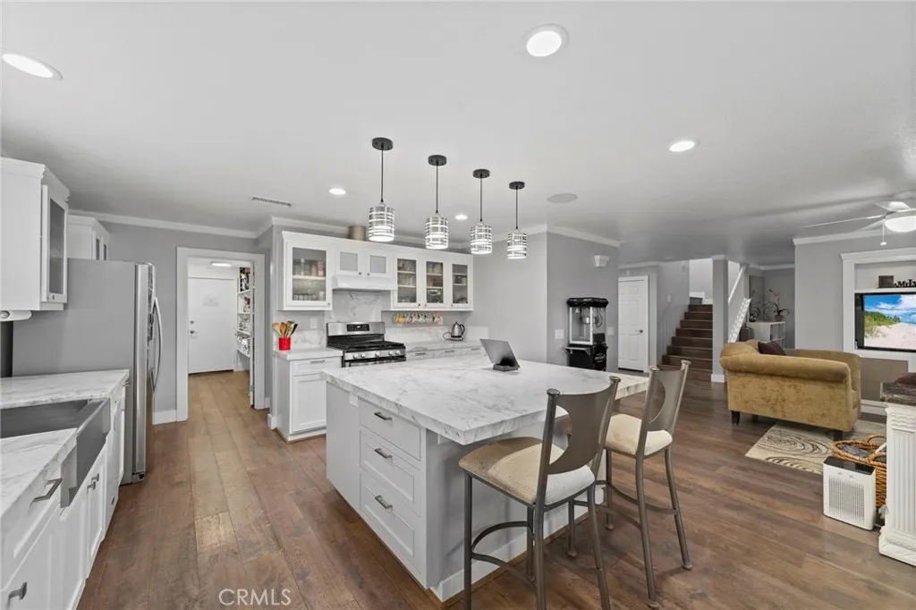 879 Derby, Corona, California 92882 home-pic-19